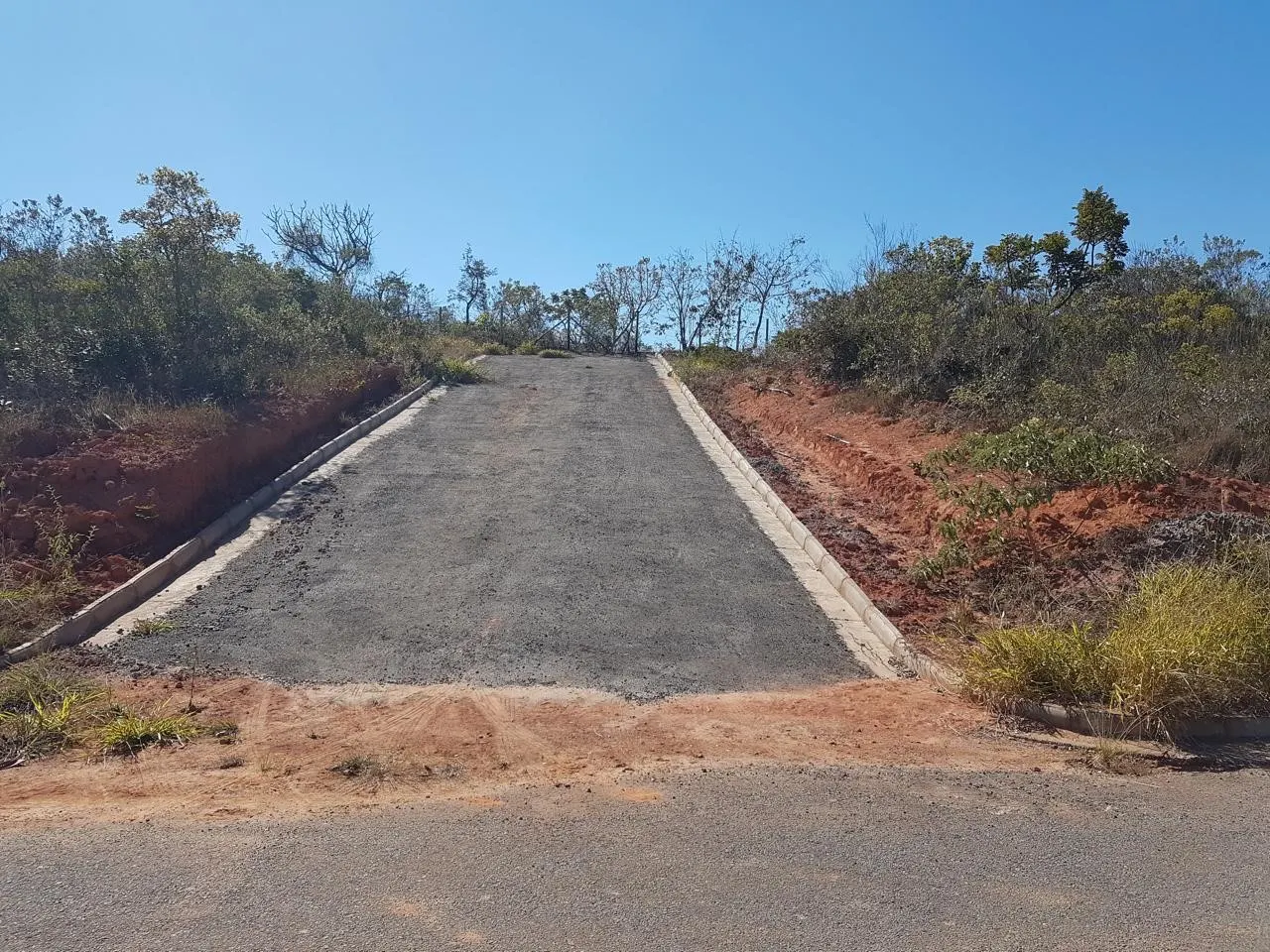 Terreno à venda de 344 m² em São Brás do Suaçuí, MG, Brasil