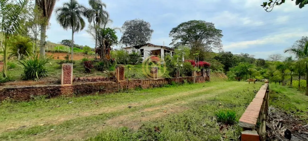Sítio à venda de 9 ha em Jacareí, SP, Brasil