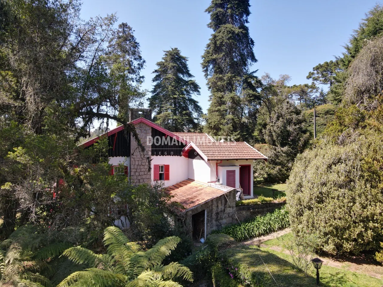 House for sale of 2 acres in Campos do Jordão, SP, Brazil
