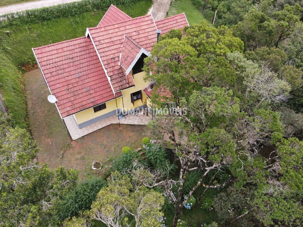 Casa à venda de 1.500 m² em Campos do Jordão, SP, Brasil