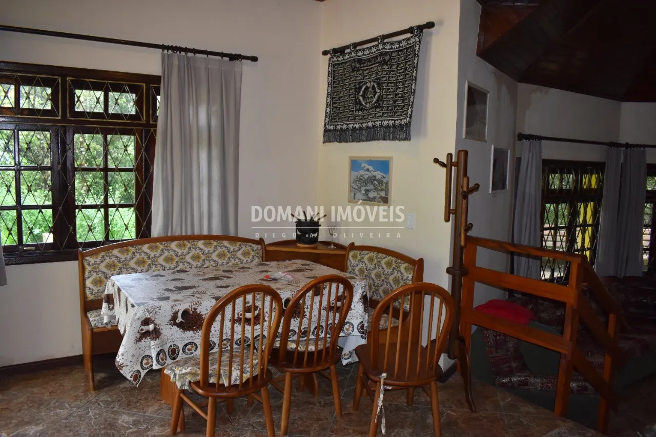 Casa à venda de 1.500 m² em Campos do Jordão, SP, Brasil