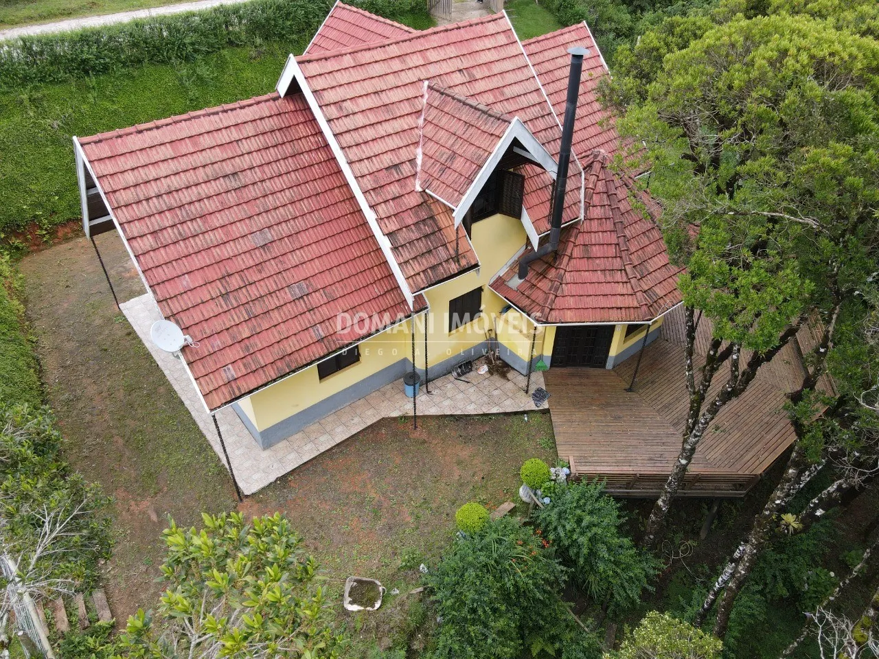 Casa à venda de 1.500 m² em Campos do Jordão, SP, Brasil