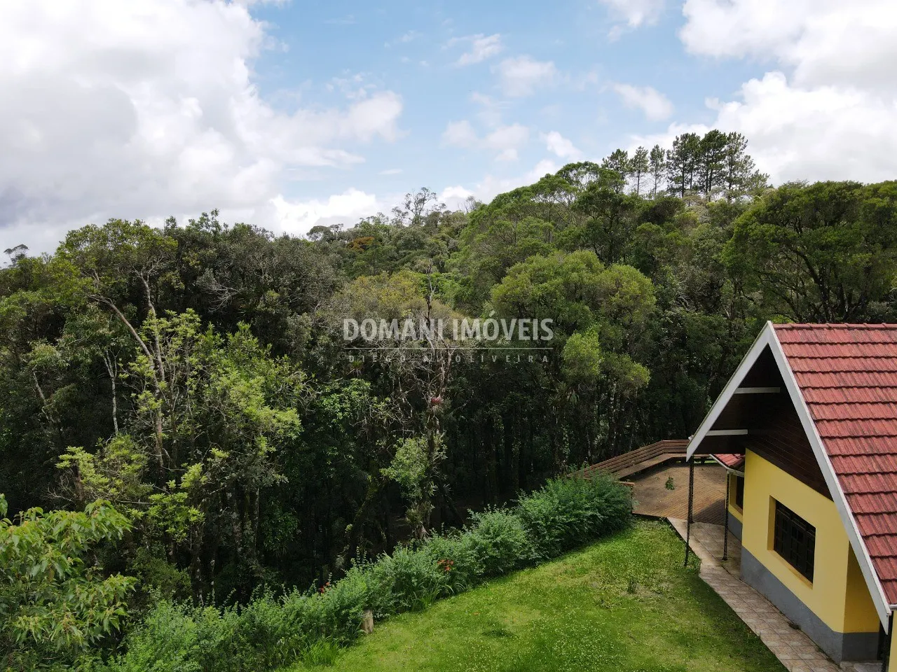 Casa à venda de 1.500 m² em Campos do Jordão, SP, Brasil