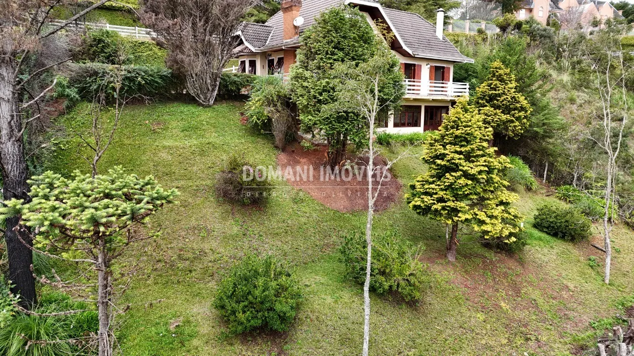 Casa à venda de 1.020 m² em Campos do Jordão, SP, Brasil