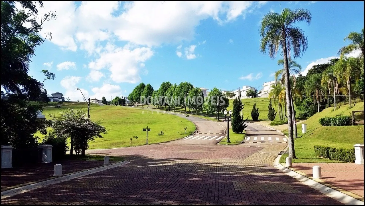 Terreno à venda de 810 m² em Itatiba, SP, Brasil