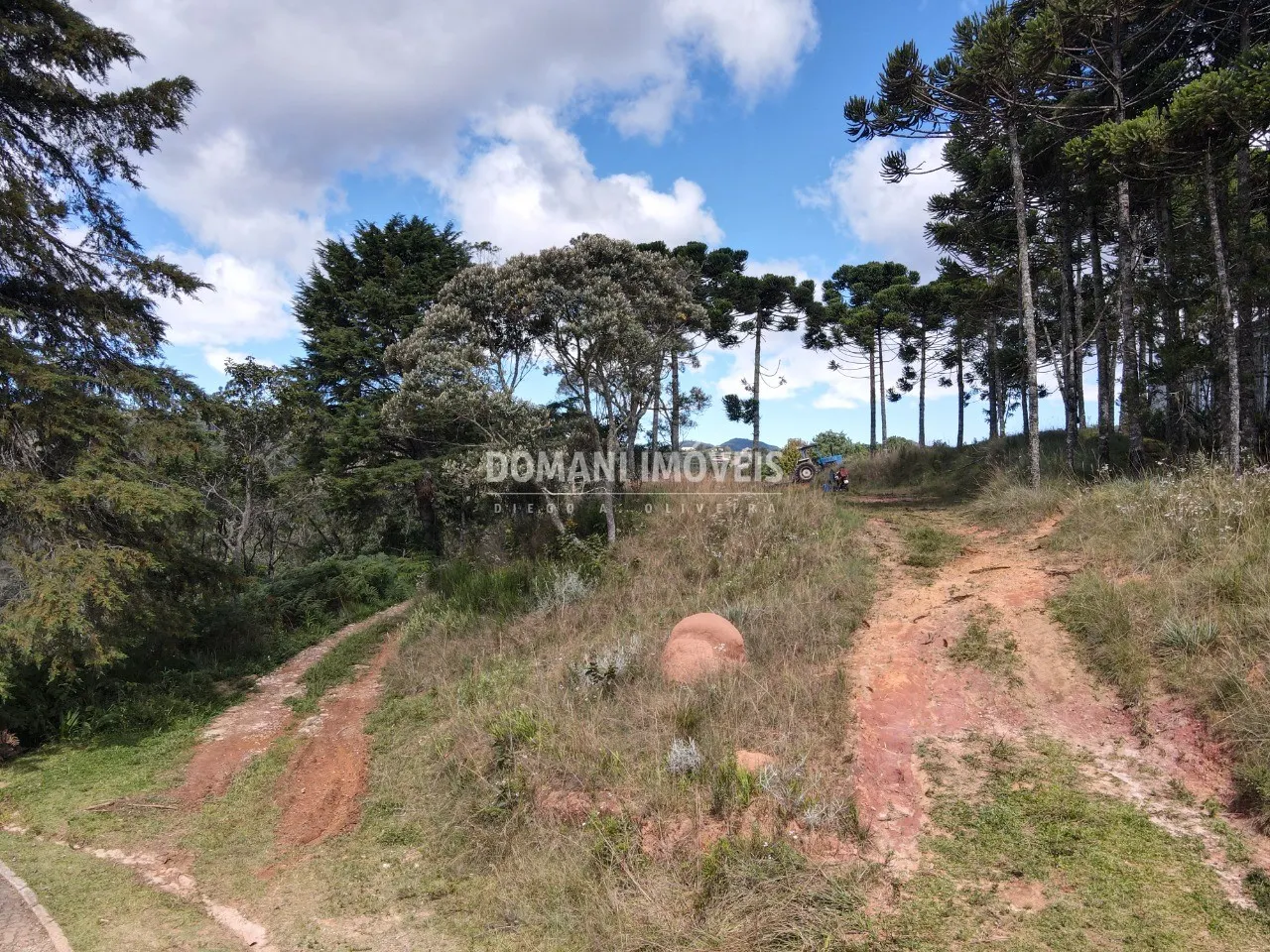 Plot for sale of 2,420 m² in Campos do Jordão, SP, Brazil