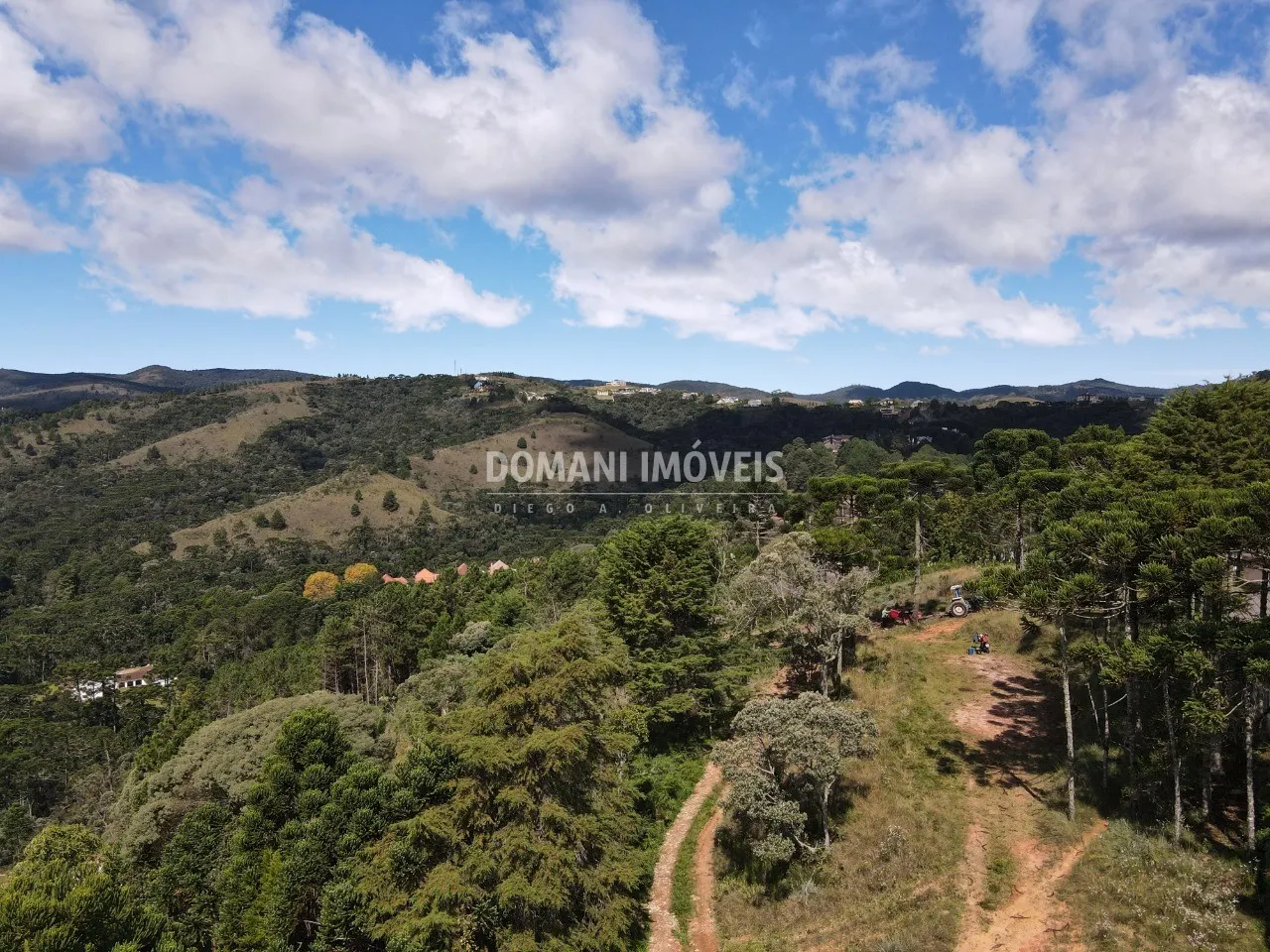 Plot for sale of 2,420 m² in Campos do Jordão, SP, Brazil