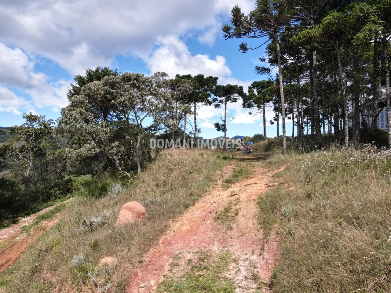 Plot for sale of 2,420 m² in Campos do Jordão, SP, Brazil