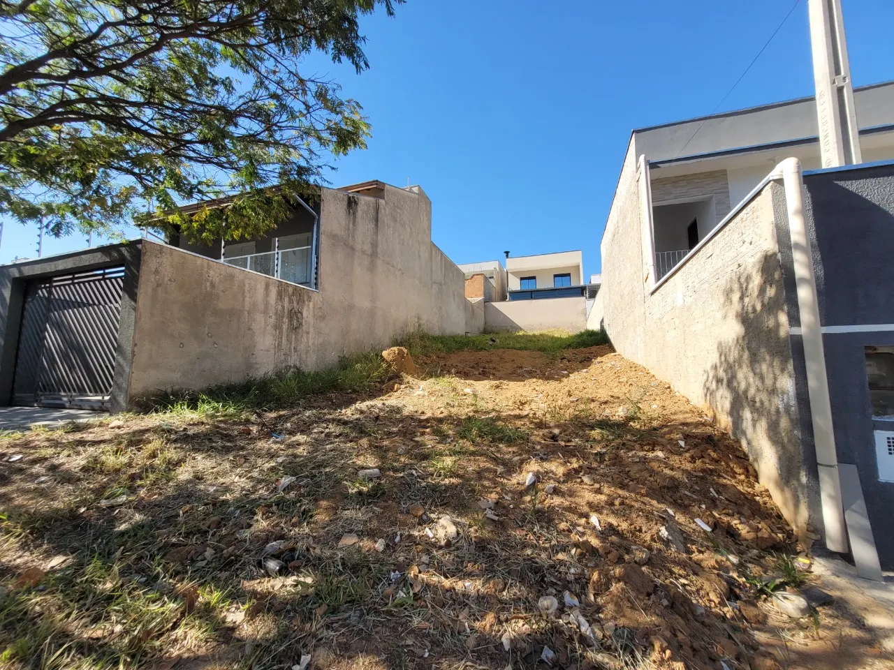 Terreno à venda de 200 m² em Campinas, SP, Brasil