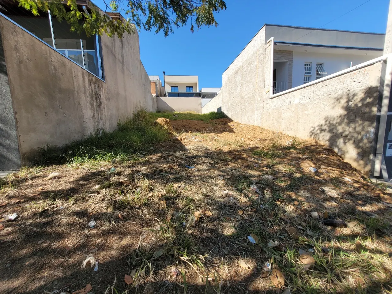 Terreno à venda de 200 m² em Campinas, SP, Brasil