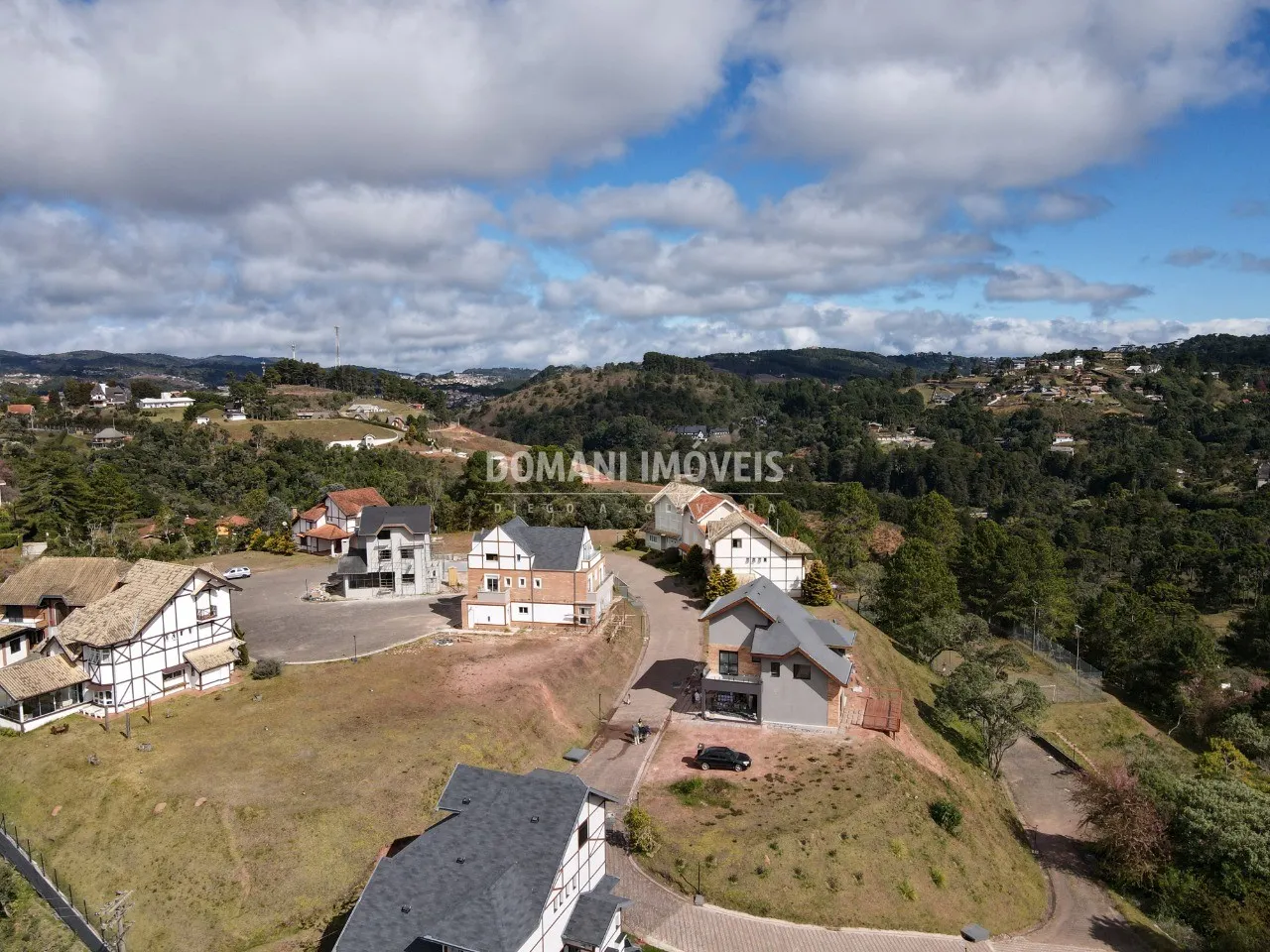 Terreno à venda de 350 m² em Campos do Jordão, SP, Brasil