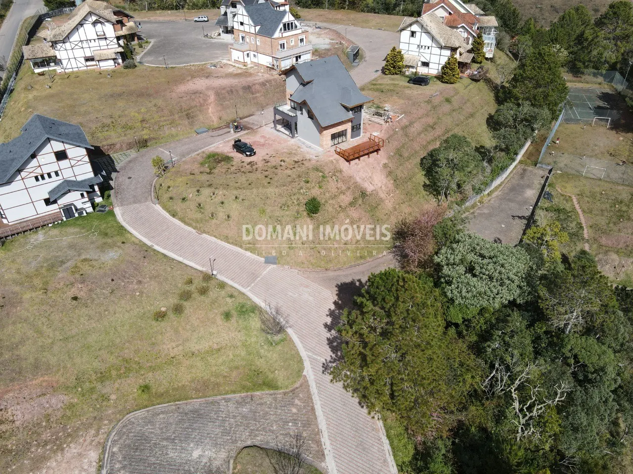 Terreno à venda de 350 m² em Campos do Jordão, SP, Brasil