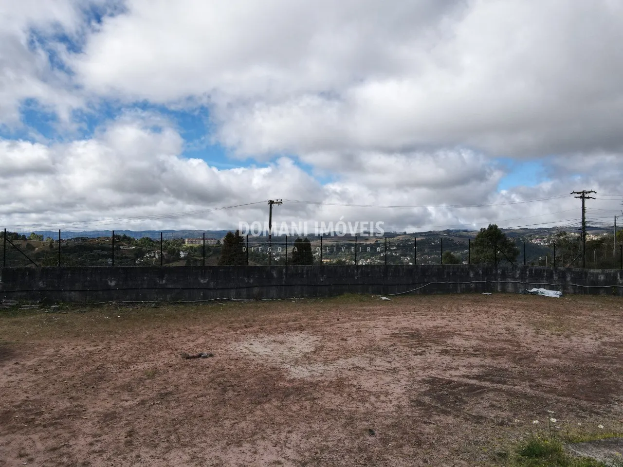 Terreno à venda de 350 m² em Campos do Jordão, SP, Brasil