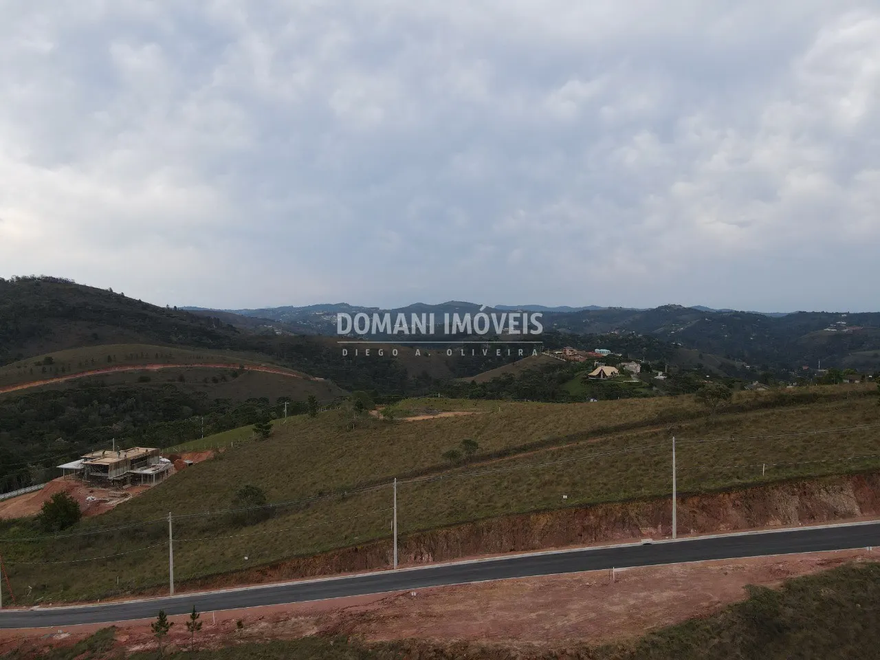 Terreno à venda de 3.200 m² em Campos do Jordão, SP, Brasil
