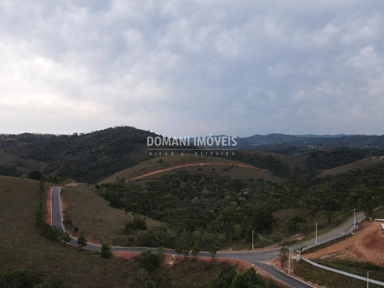 Terreno à venda de 3.200 m² em Campos do Jordão, SP, Brasil