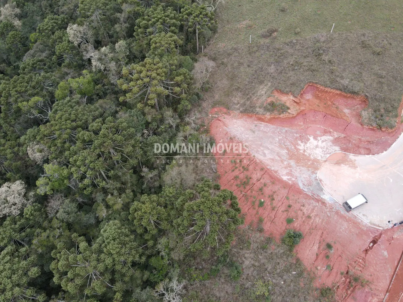 Terreno à venda de 3.200 m² em Campos do Jordão, SP, Brasil