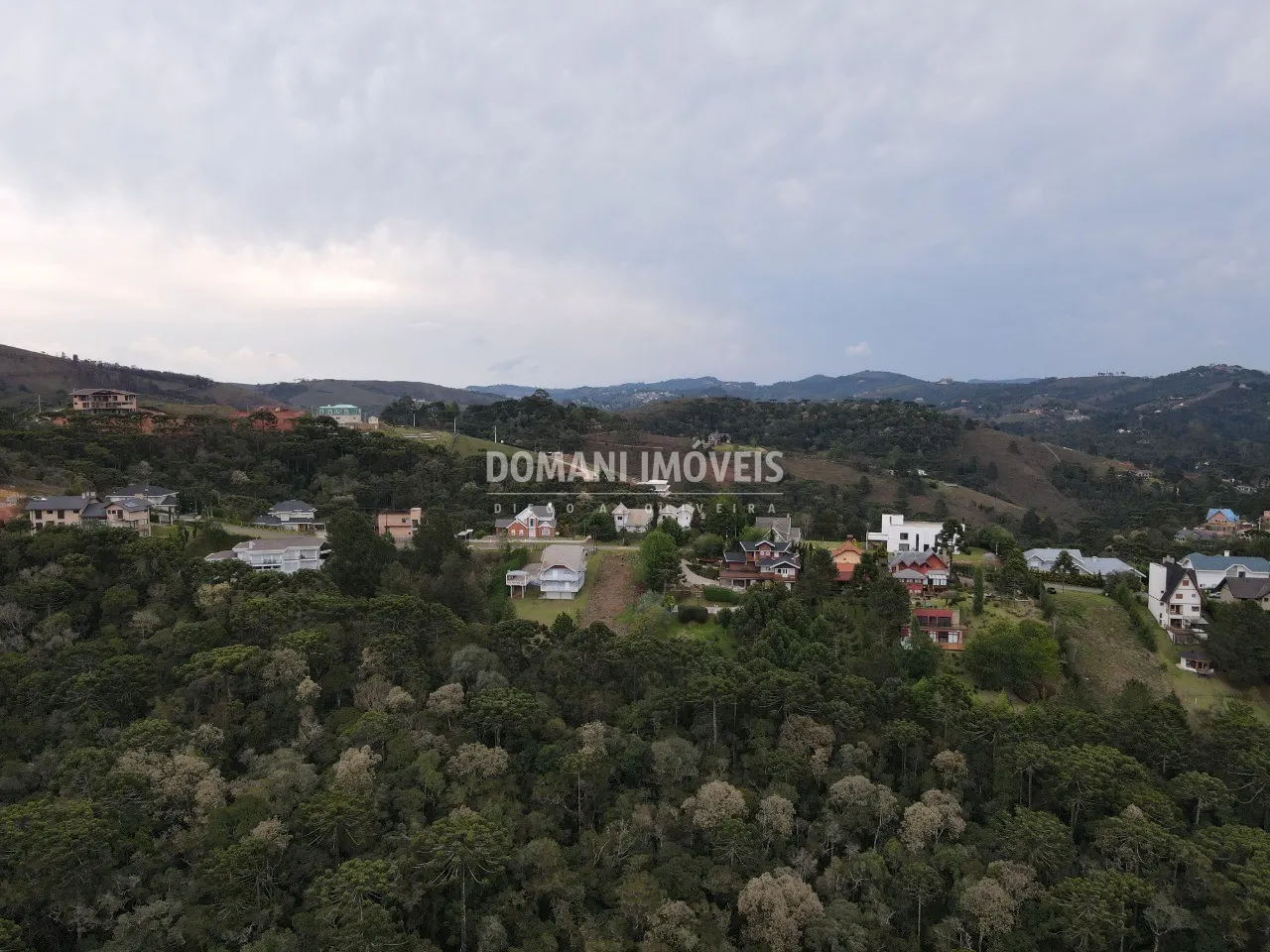 Terreno à venda de 3.200 m² em Campos do Jordão, SP, Brasil