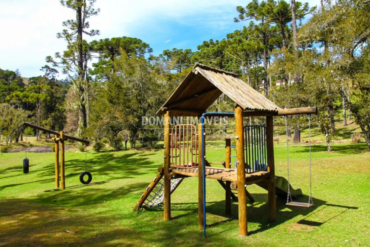 Terreno à venda de 3.200 m² em Campos do Jordão, SP, Brasil