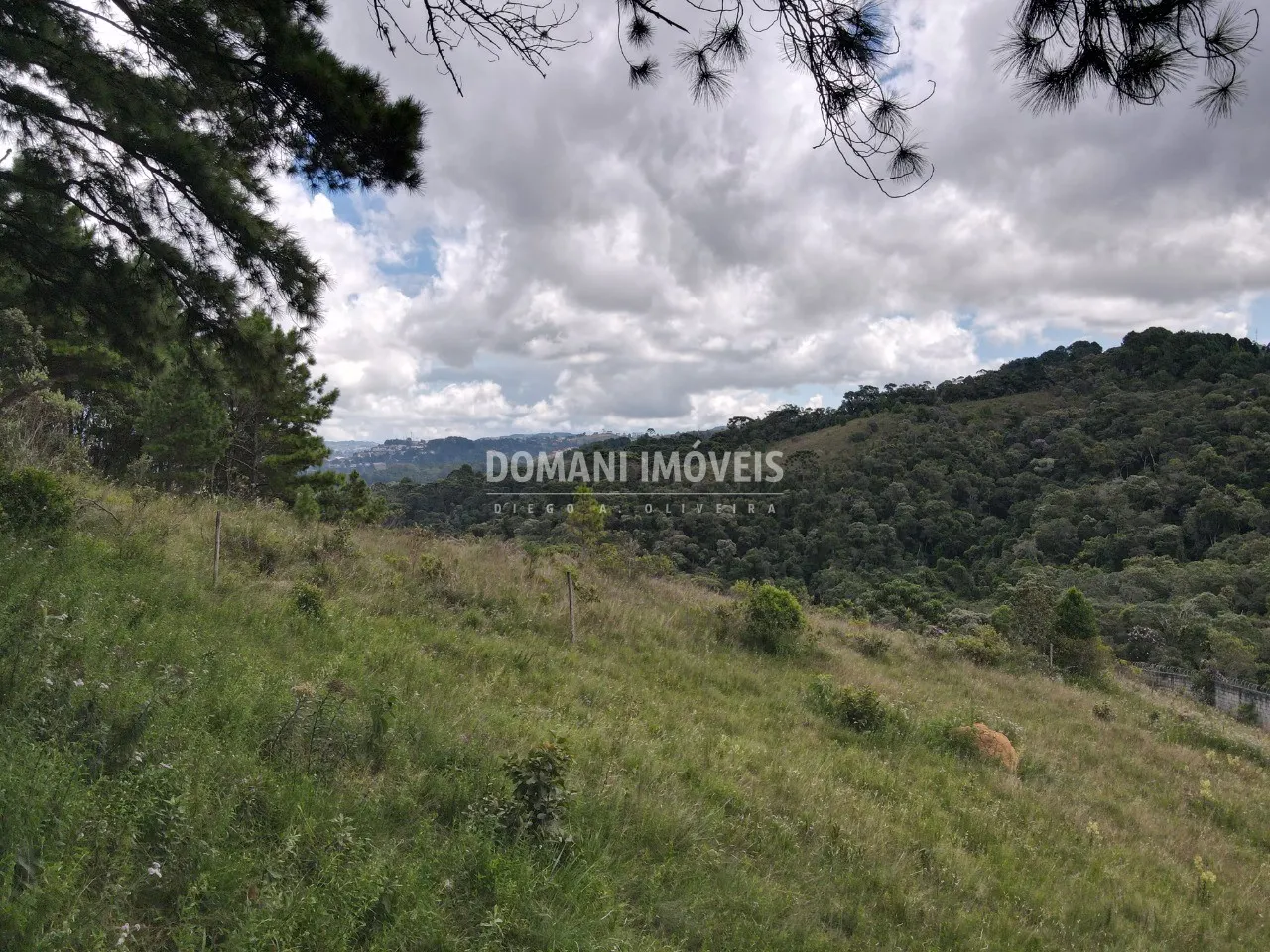 Terreno à venda de 1.340 m² em Campos do Jordão, SP, Brasil