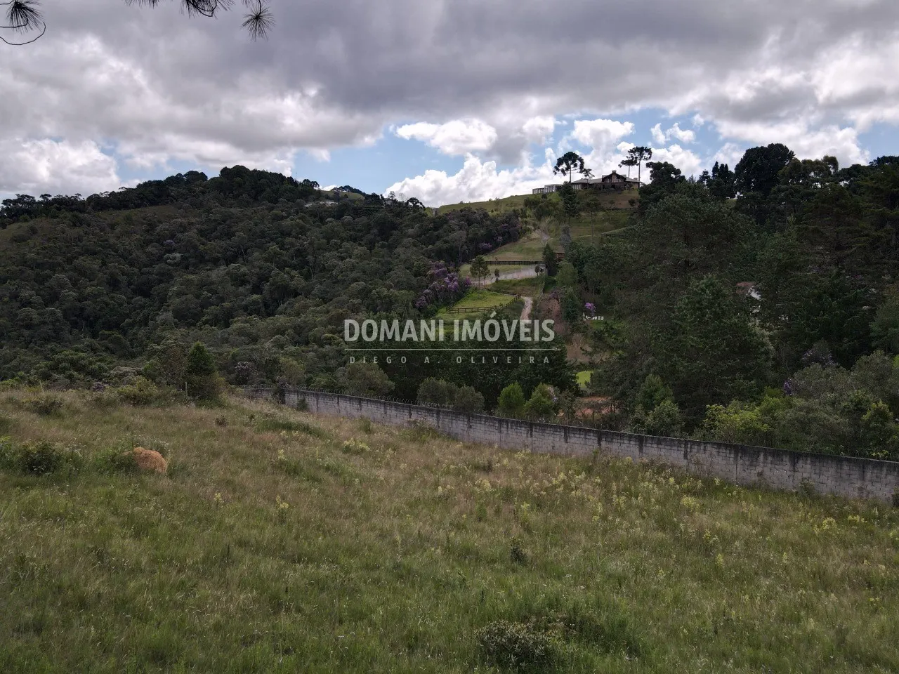Terreno à venda de 1.340 m² em Campos do Jordão, SP, Brasil