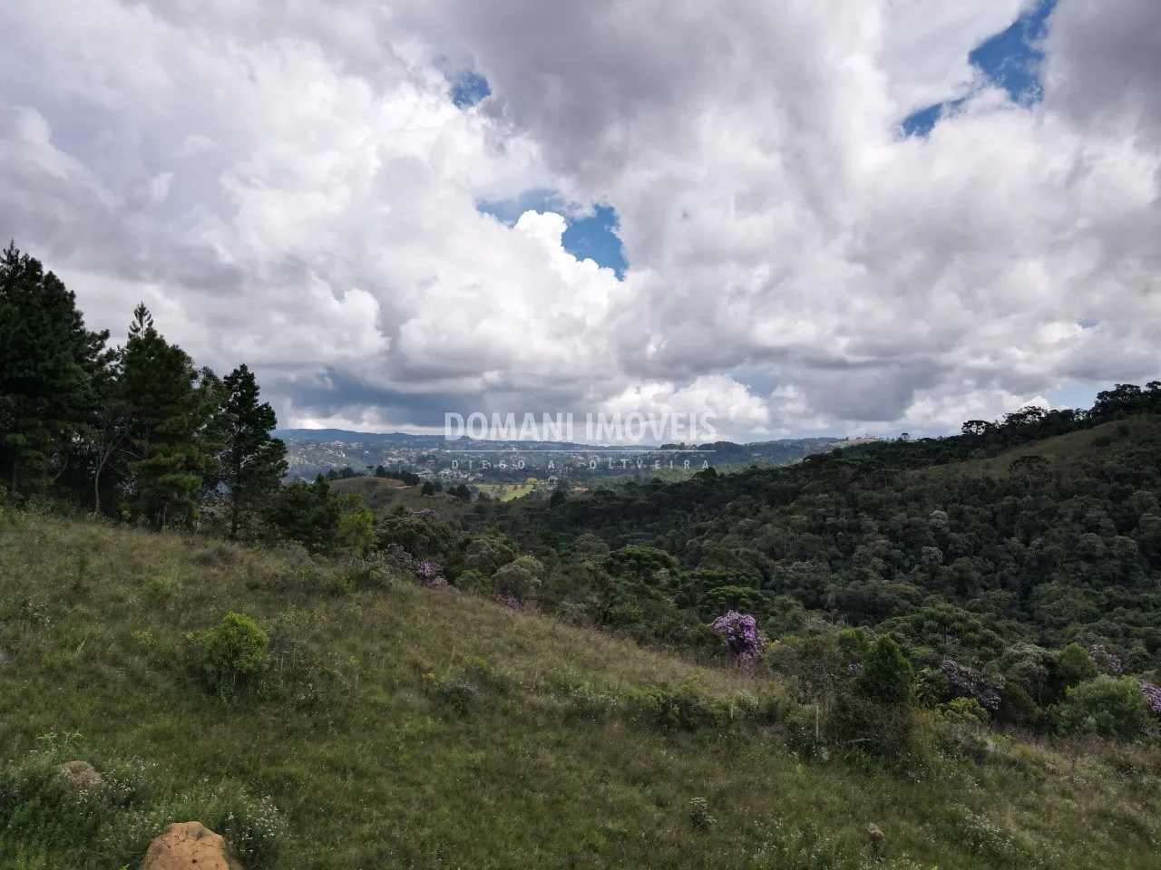 Terreno à venda de 1.340 m² em Campos do Jordão, SP, Brasil