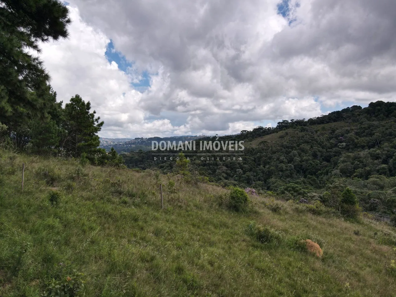 Terreno à venda de 1.340 m² em Campos do Jordão, SP, Brasil