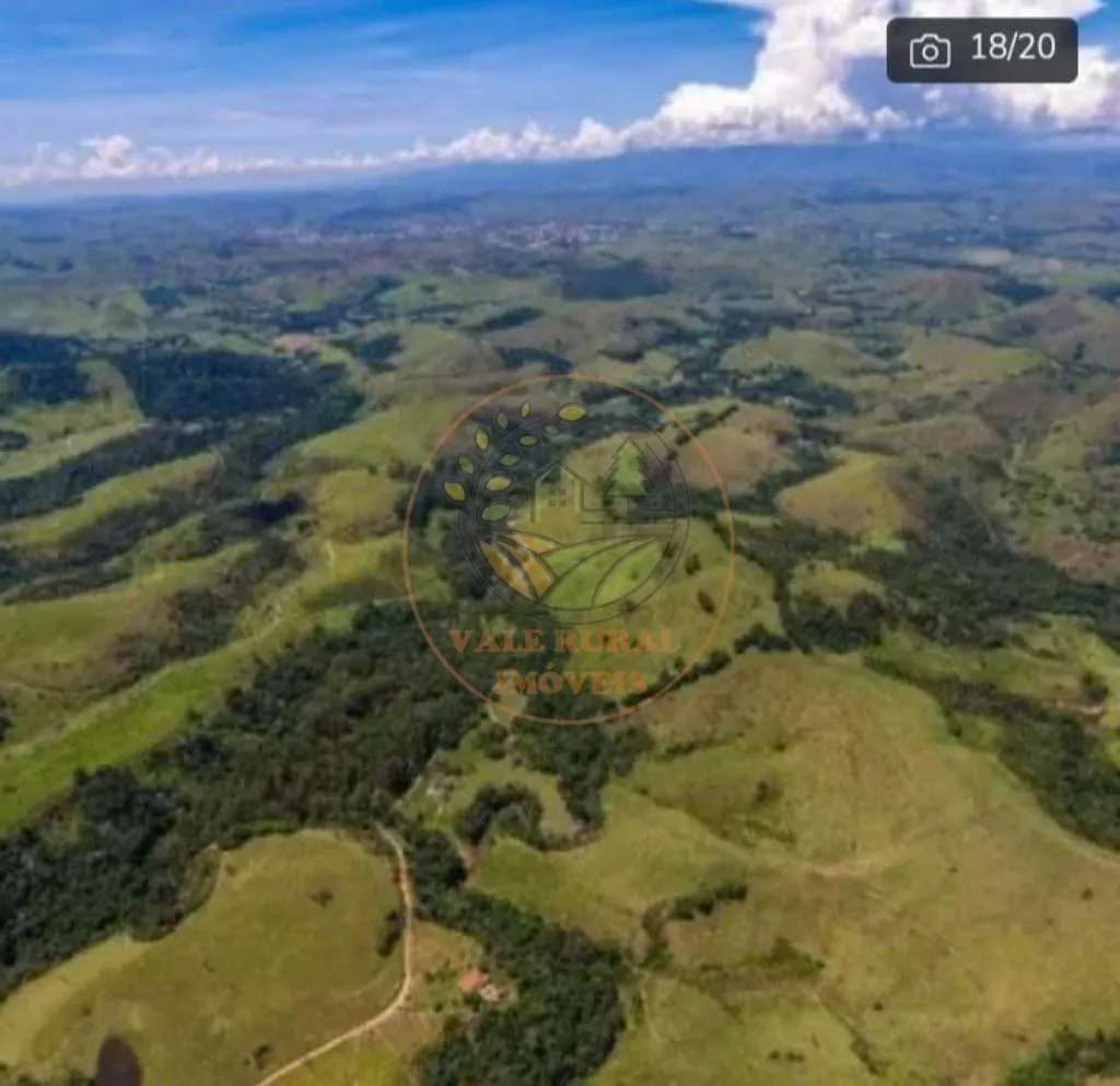 Sítio à venda de 37 ha em Cruzeiro, SP, Brasil