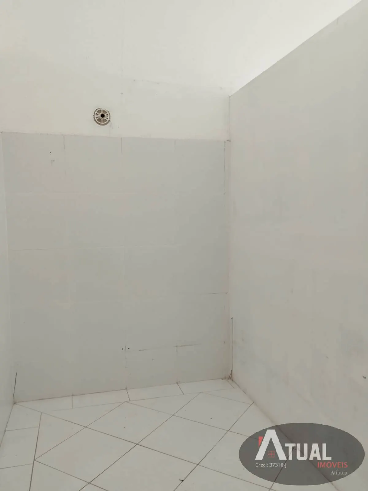 Comercial para Alugar de 60 m² em Atibaia, SP, Brasil