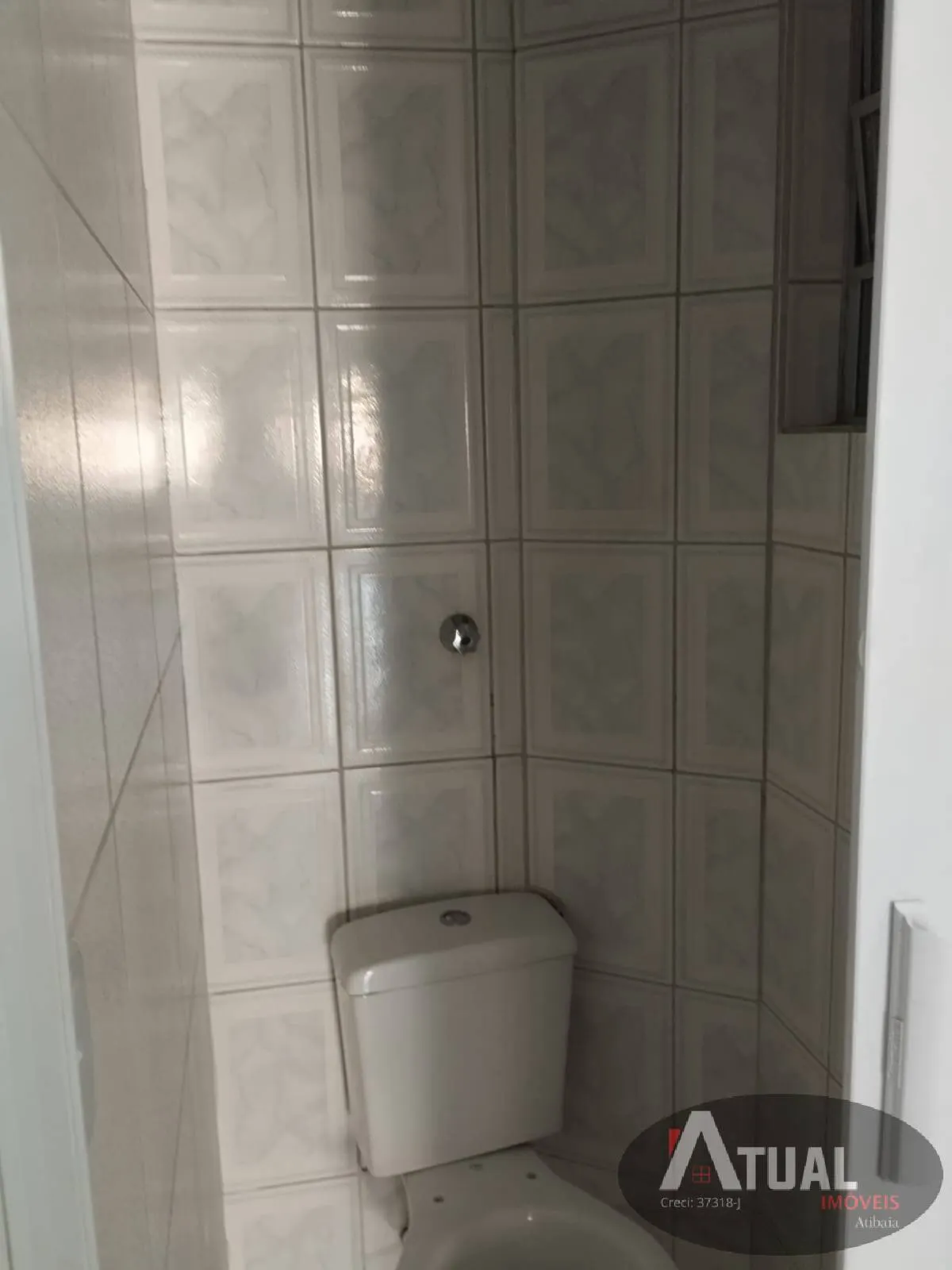 Comercial para Alugar de 60 m² em Atibaia, SP, Brasil