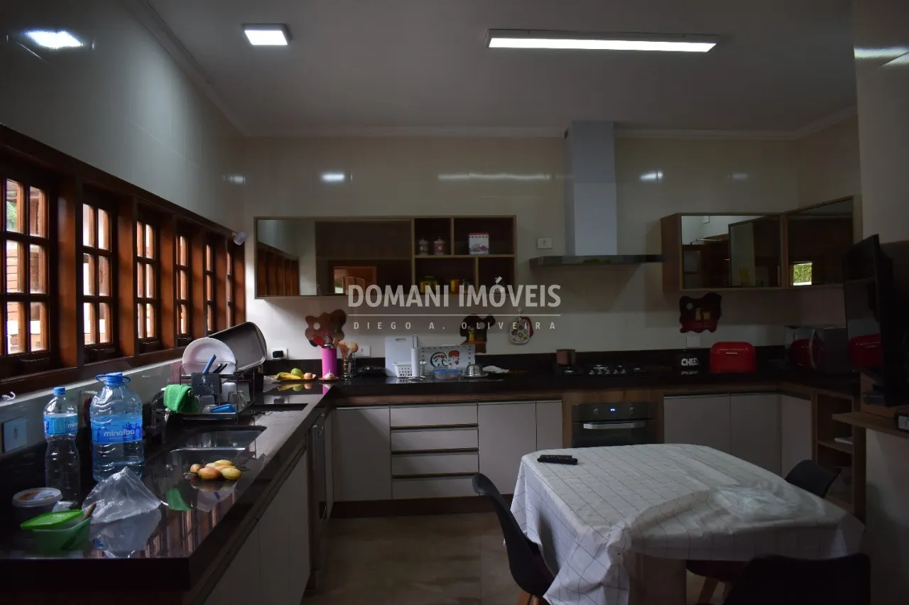 Casa à venda de 1.430 m² em Campos do Jordão, SP, Brasil