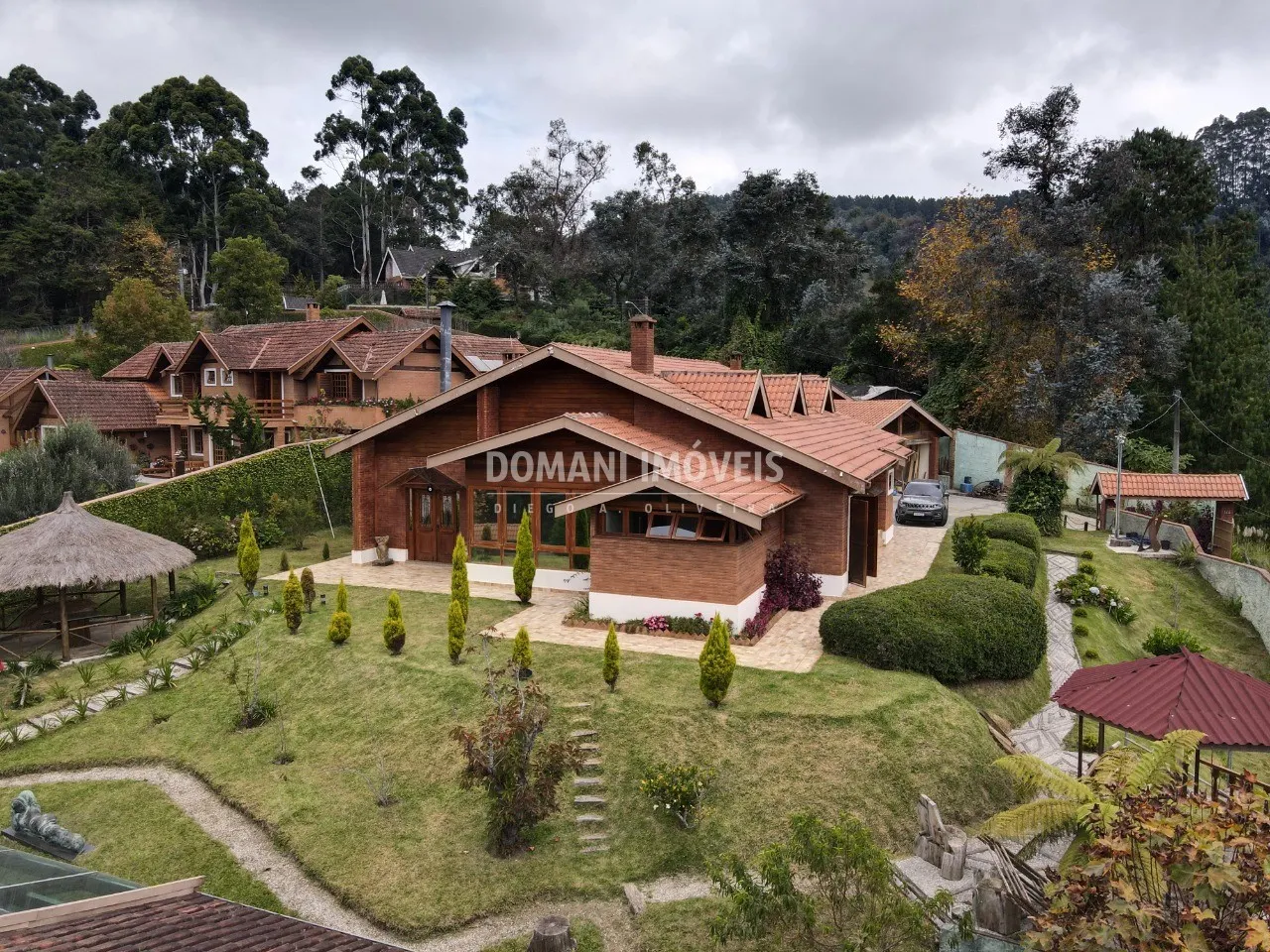 Casa à venda de 1.430 m² em Campos do Jordão, SP, Brasil