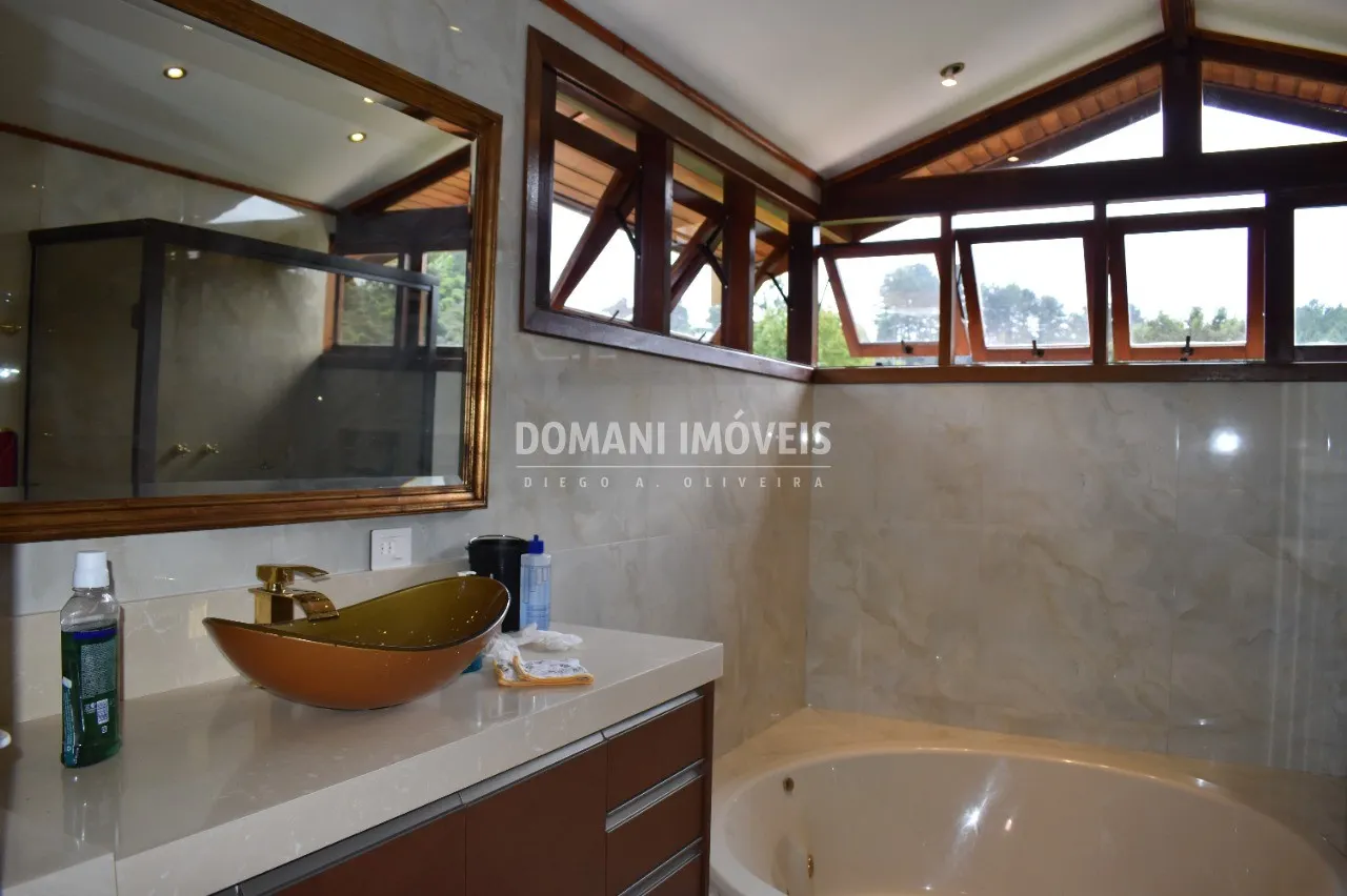Casa à venda de 1.430 m² em Campos do Jordão, SP, Brasil