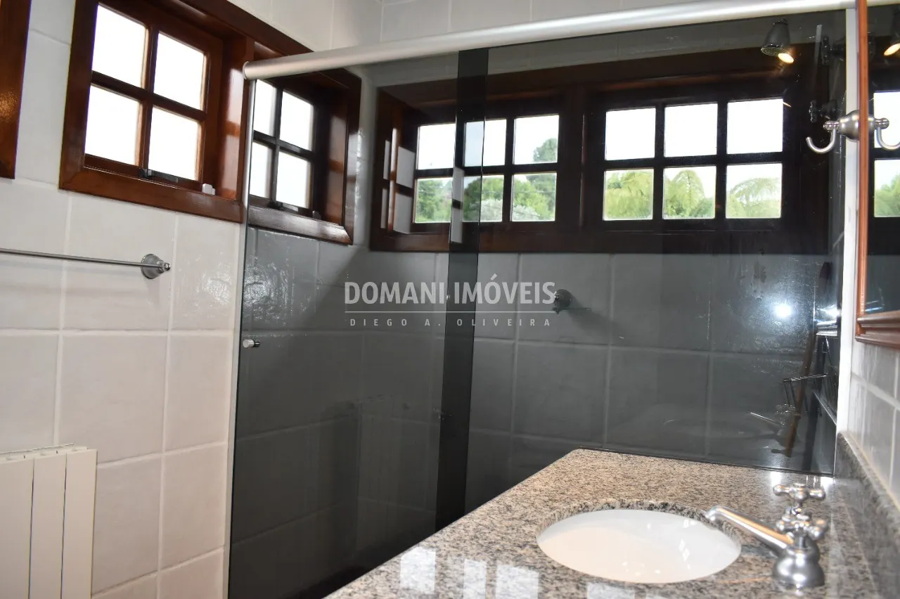Casa à venda de 1.430 m² em Campos do Jordão, SP, Brasil