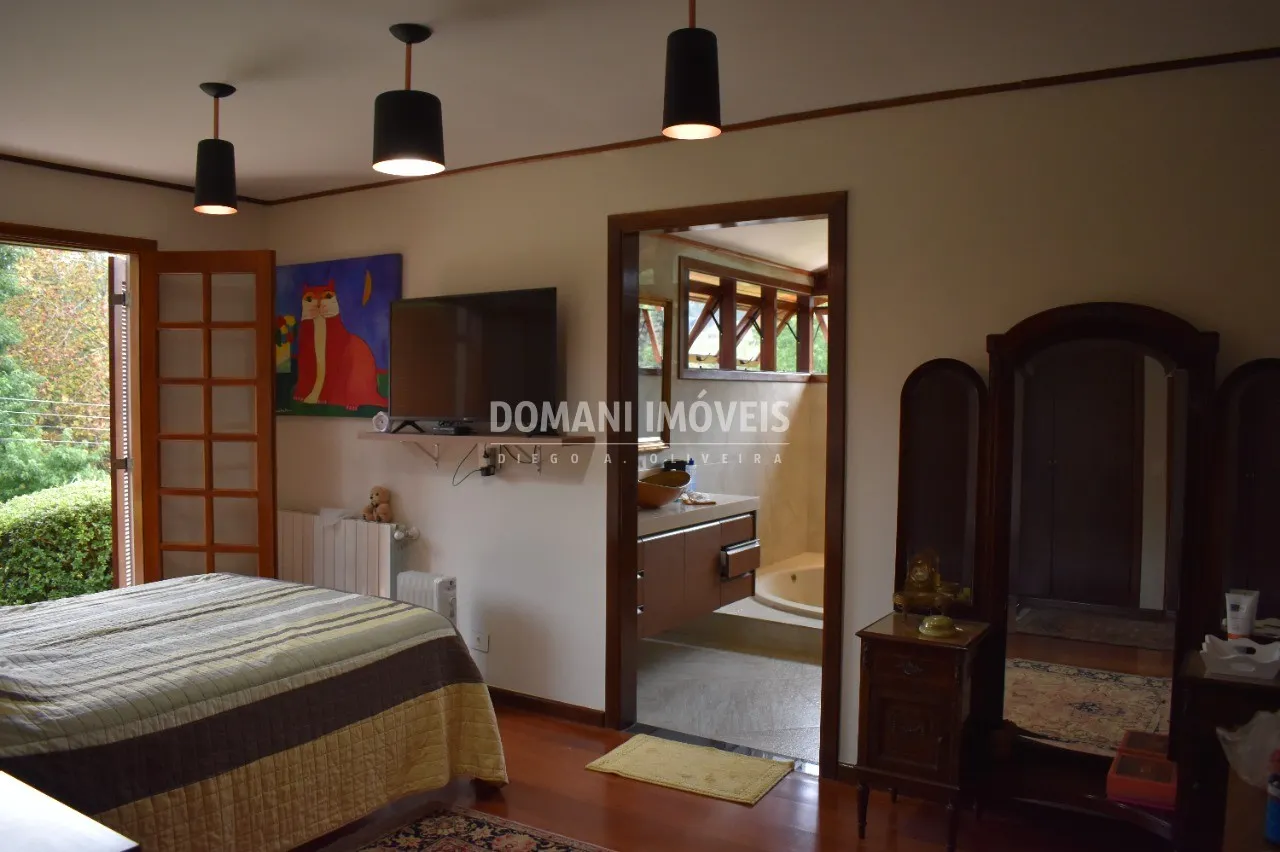 Casa à venda de 1.430 m² em Campos do Jordão, SP, Brasil