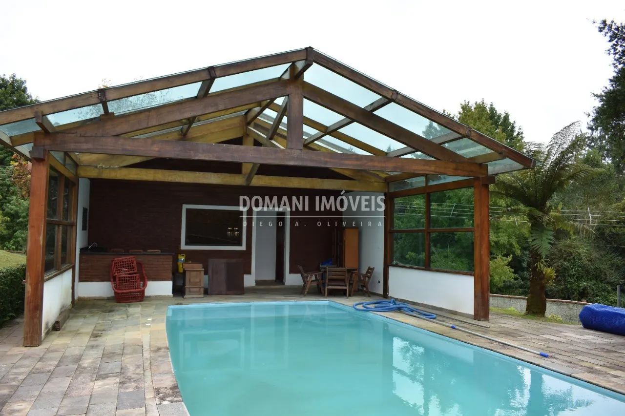 Casa à venda de 1.430 m² em Campos do Jordão, SP, Brasil