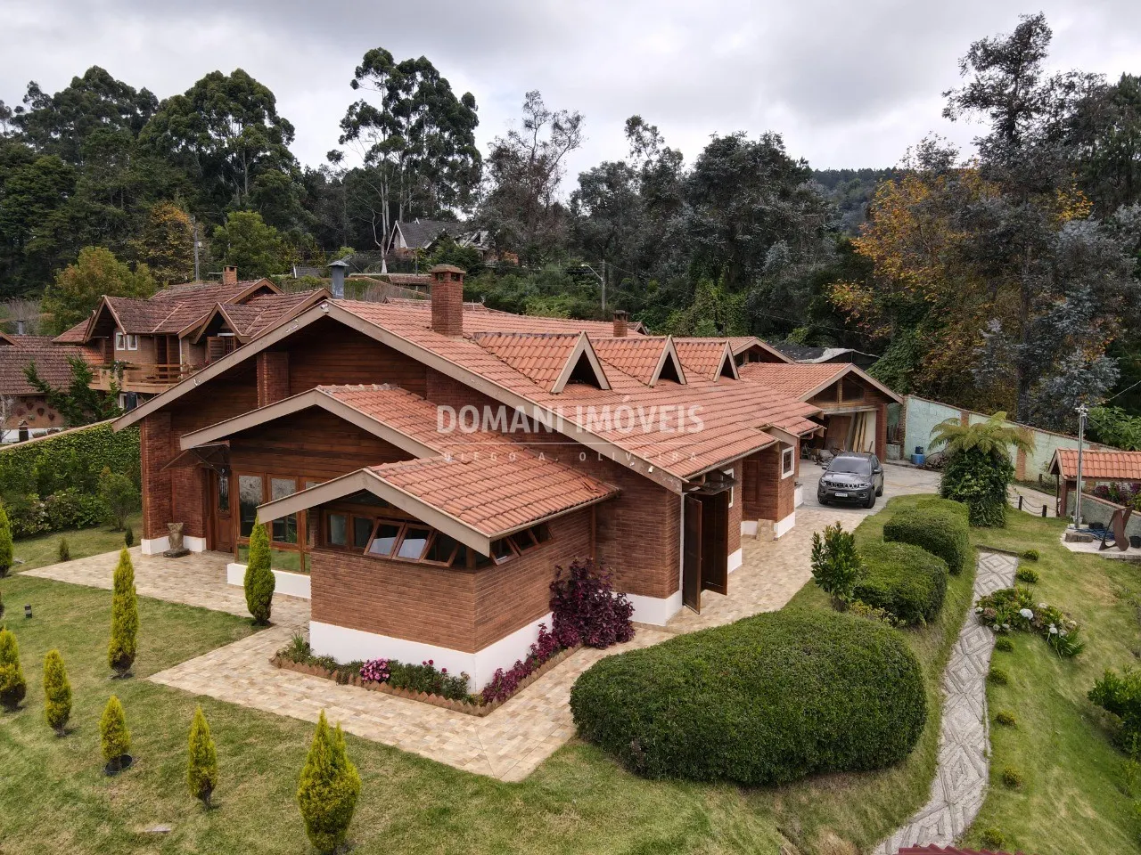 Casa à venda de 1.430 m² em Campos do Jordão, SP, Brasil
