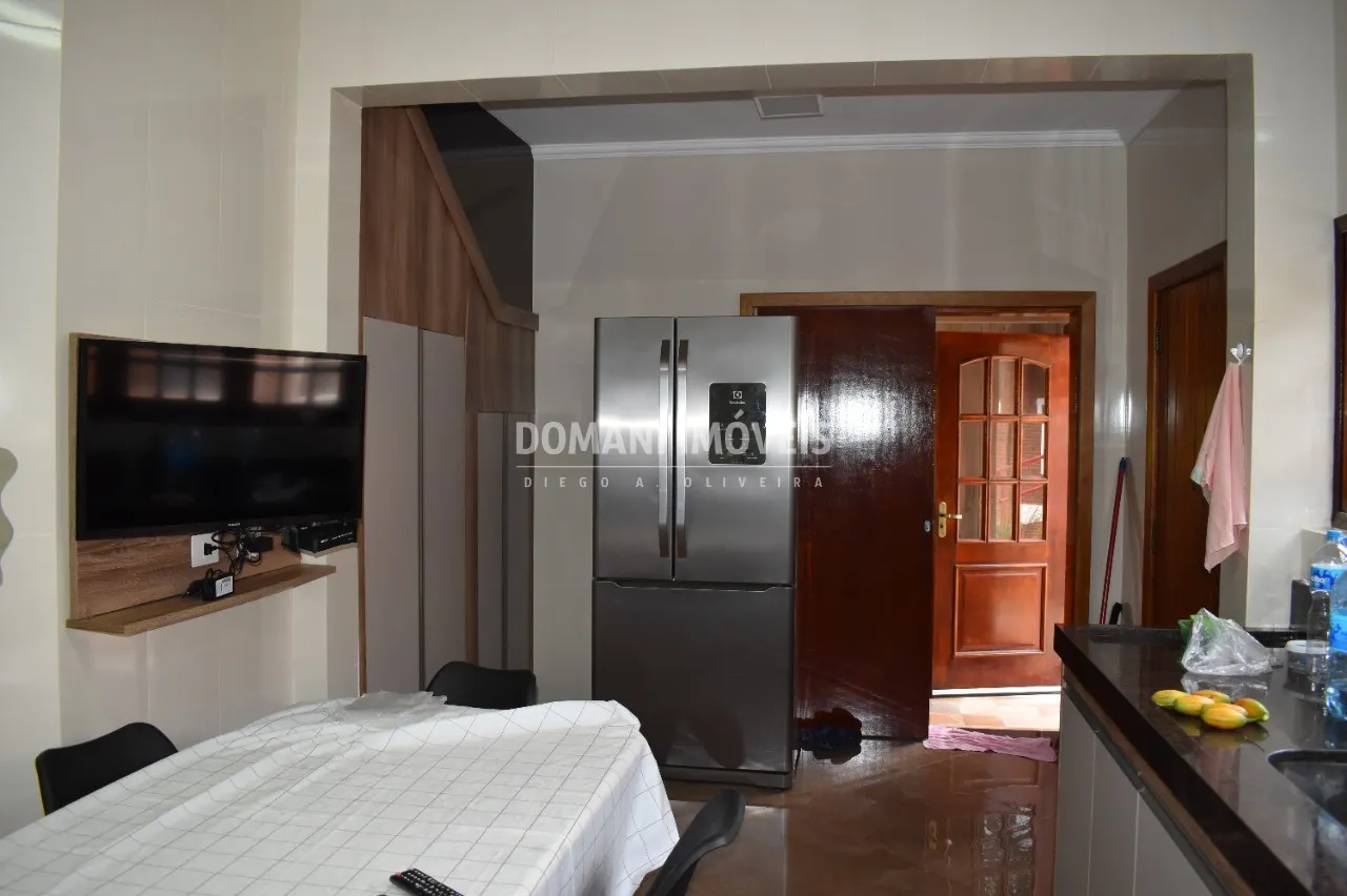 Casa à venda de 1.430 m² em Campos do Jordão, SP, Brasil