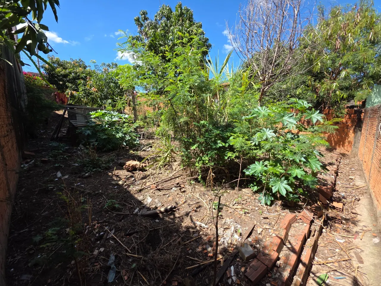 Terreno à venda de 250 m² em Campinas, SP, Brasil