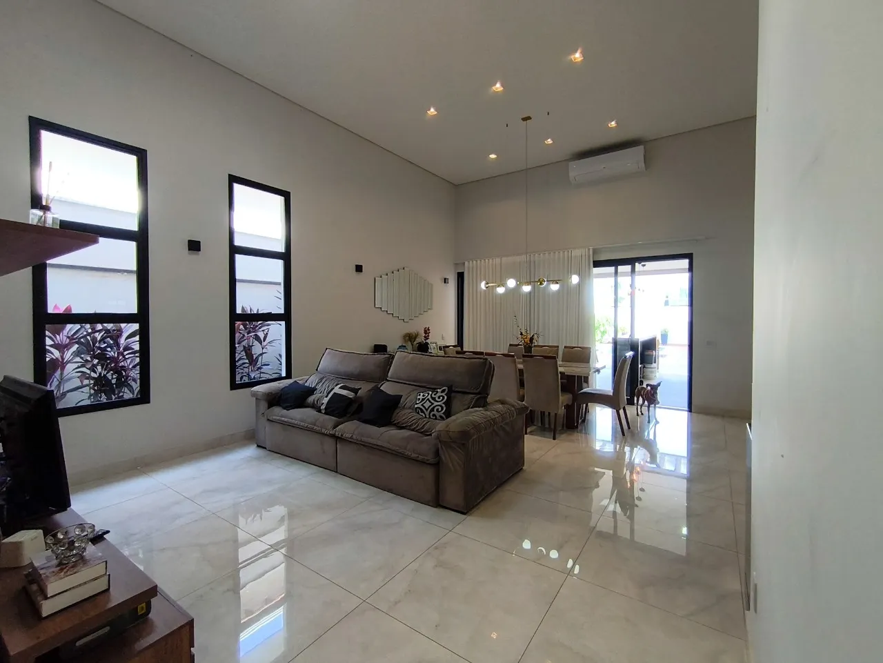Casa à venda de 430 m² em Hortolândia, SP, Brasil