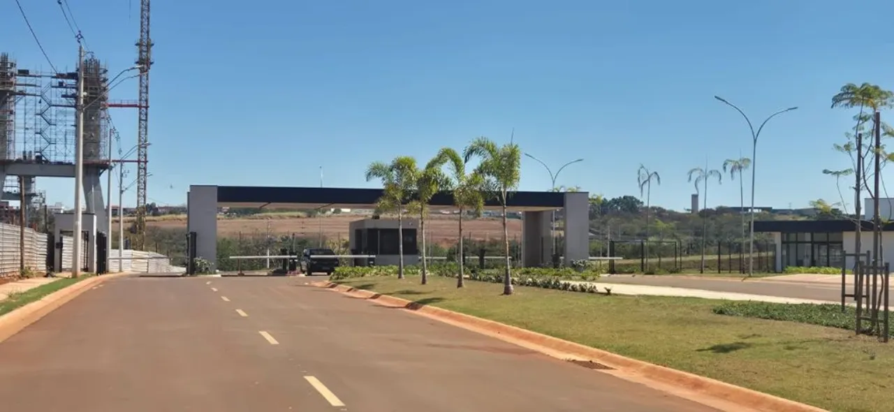 Terreno à venda de 250 m² em Paulínia, SP, Brasil