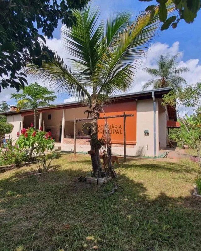 Country home for sale of 2,800 m² in Piratininga, SP, Brazil