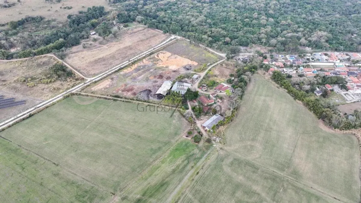 Fazenda à venda de 97 ha em Tremembé, SP, Brasil