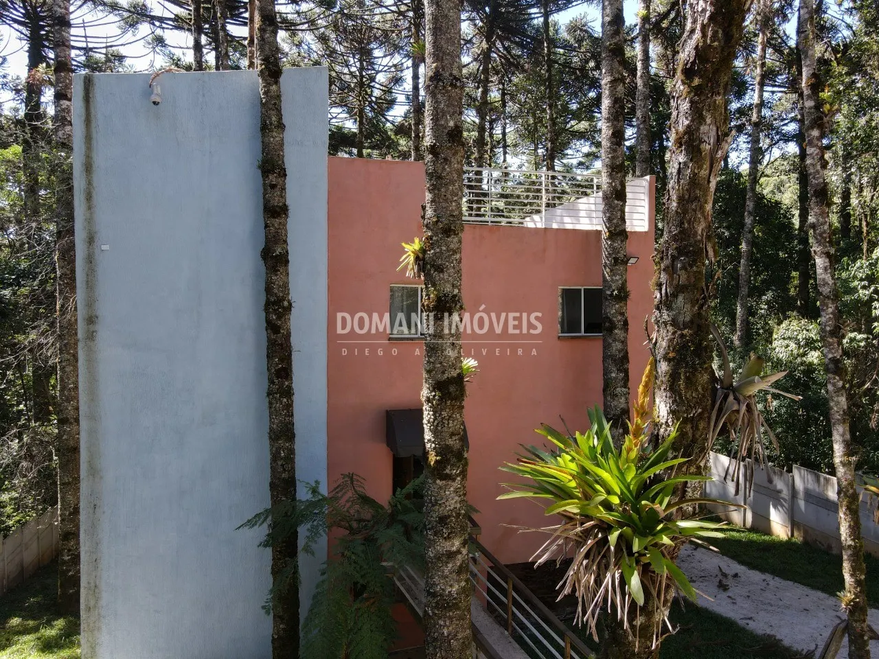 Casa à venda de 1.110 m² em Campos do Jordão, SP, Brasil