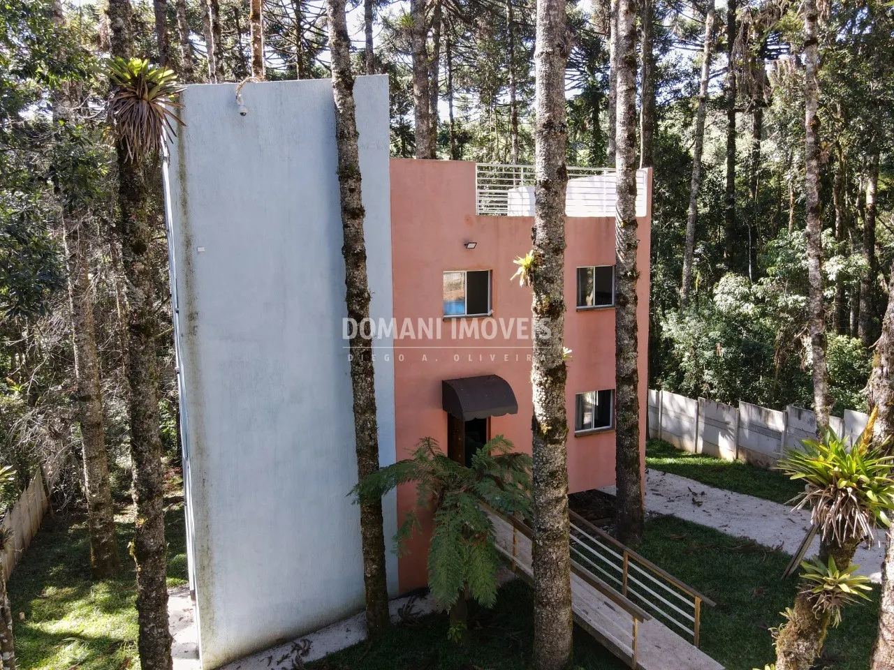 Casa à venda de 1.110 m² em Campos do Jordão, SP, Brasil