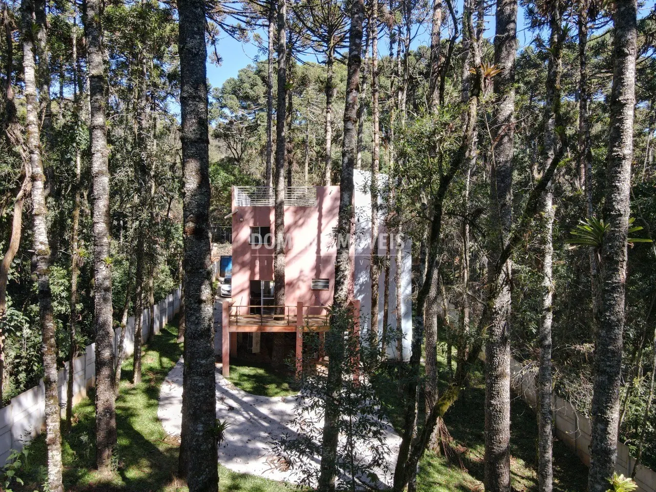 Casa à venda de 1.110 m² em Campos do Jordão, SP, Brasil