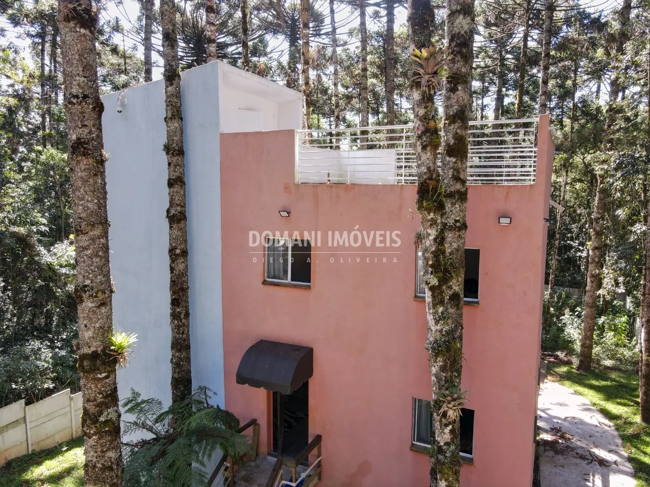 Casa à venda de 1.110 m² em Campos do Jordão, SP, Brasil