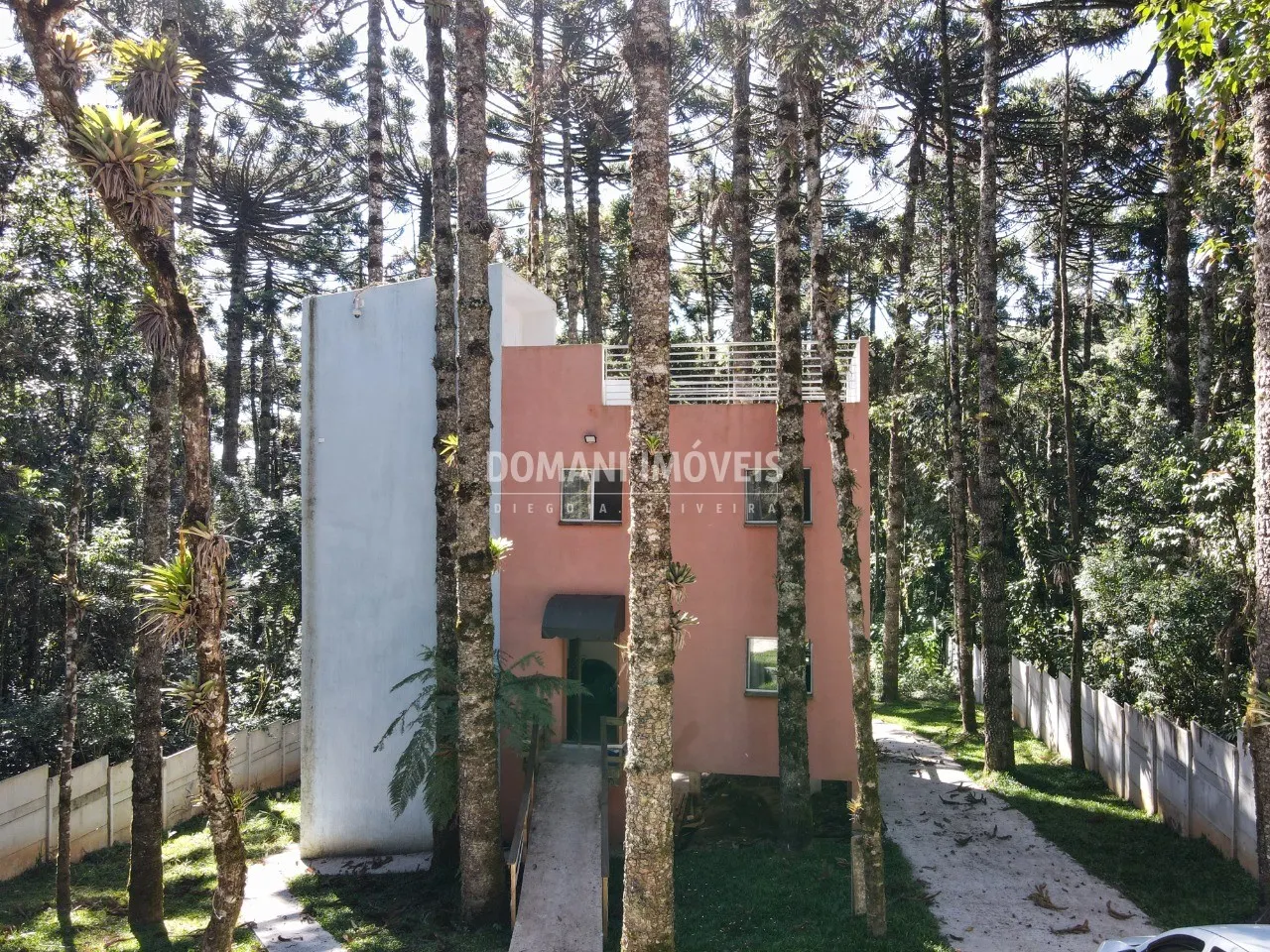 Casa à venda de 1.110 m² em Campos do Jordão, SP, Brasil