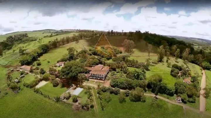 Fazenda à venda de 261 ha em Descalvado, SP, Brasil