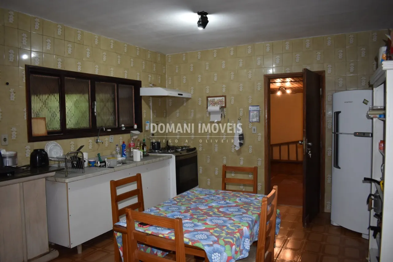 Casa à venda de 1.010 m² em Campos do Jordão, SP, Brasil