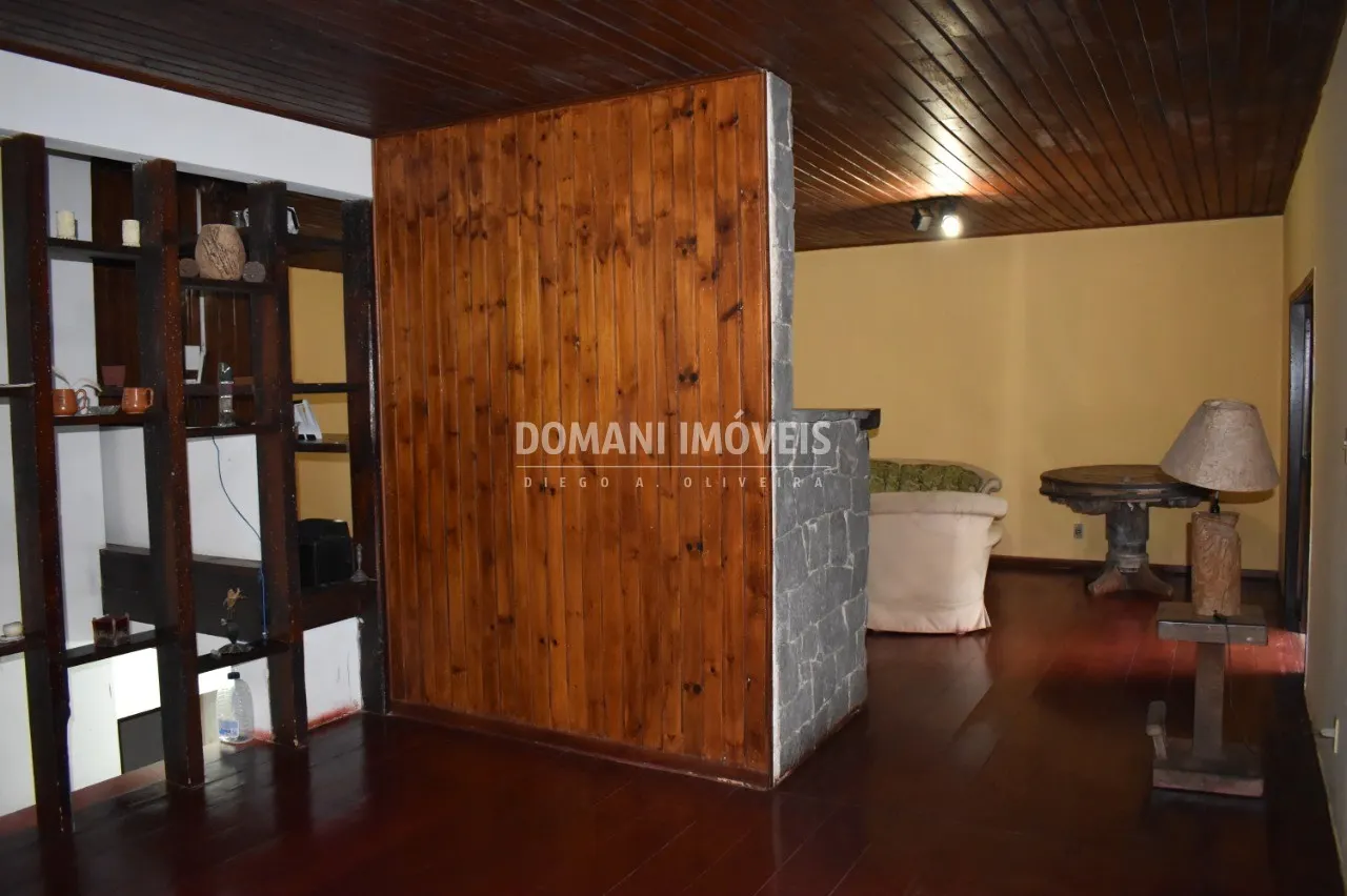 Casa à venda de 1.010 m² em Campos do Jordão, SP, Brasil